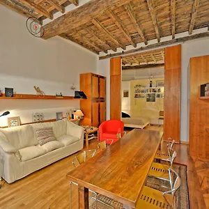 https://terrace-governo-vecchio.it-romehotels.com